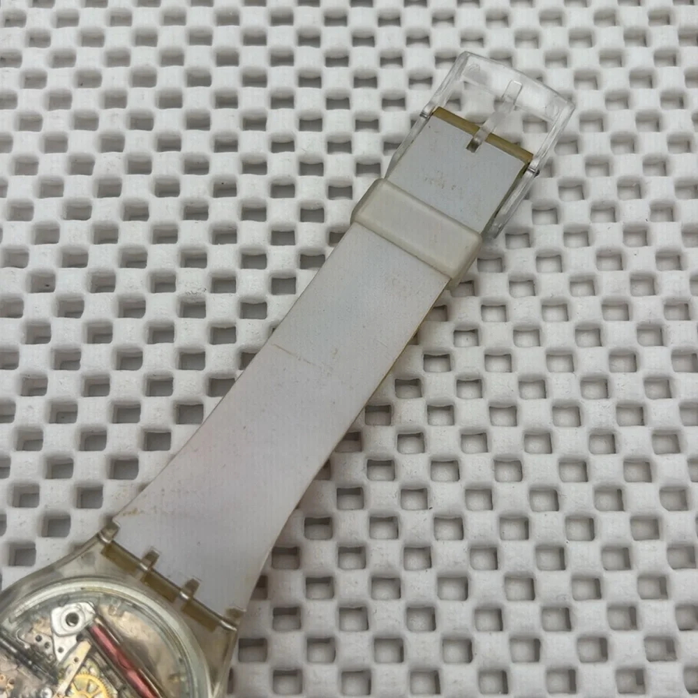 Swatch Watch - GK421 - OOPS ! MY NAILS